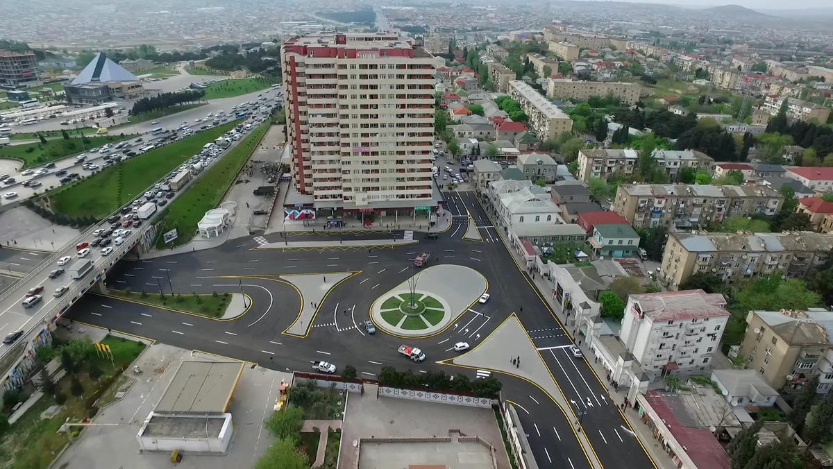 В одном из районов Баку внесены изменения в организацию движения транспорта (ФОТО)