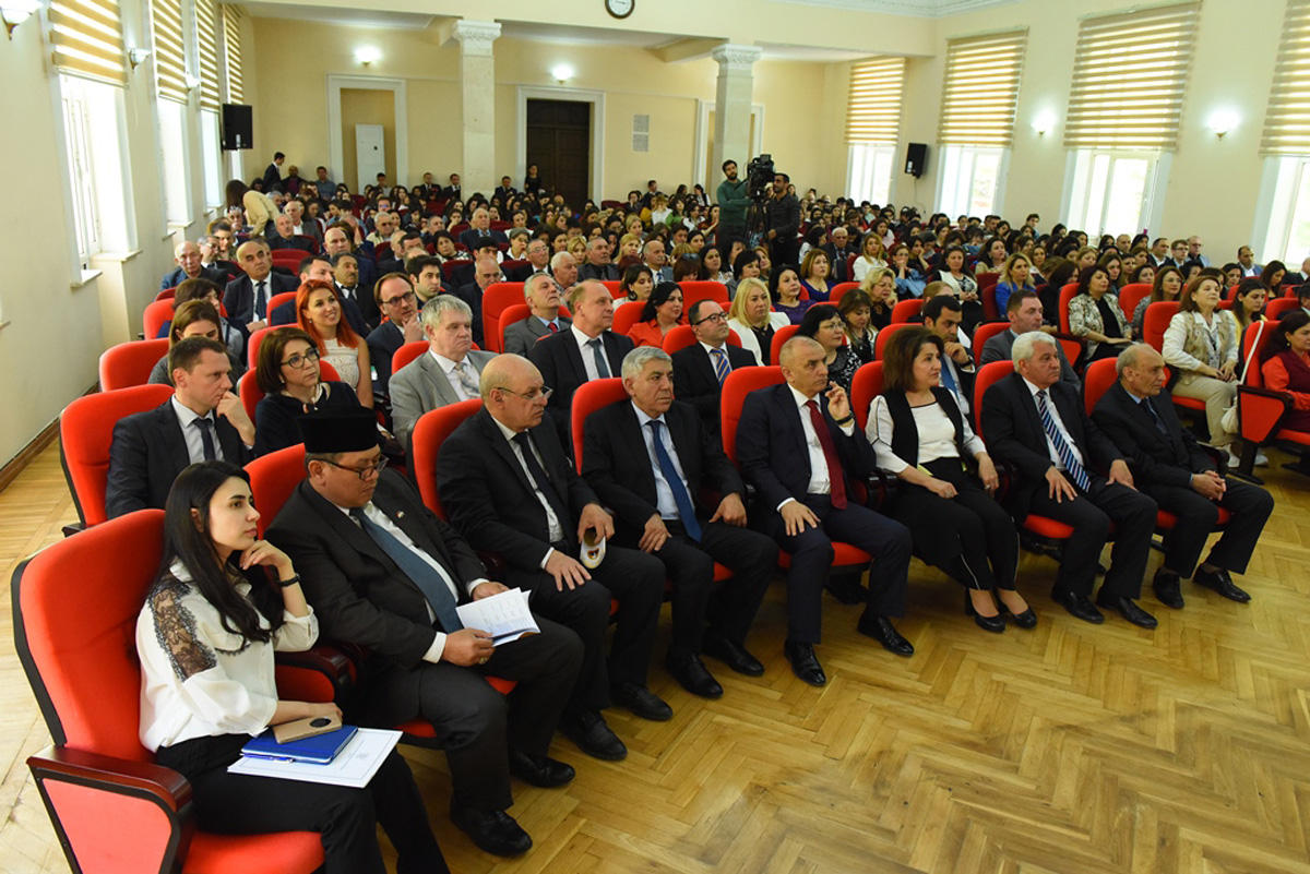ADU-da “Heydər Əliyev: Multikulturalizm və tolerantlıq ideologiyası” adlı II beynəlxalq elmi konfransın açılış mərasimi keçirilib (FOTO)