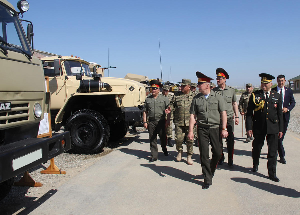Делегация ВС Беларуси посетила воинскую часть в Азербайджане (ФОТО)
