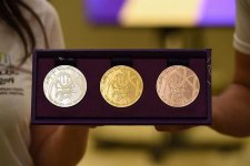 В Баку прошла презентация медалей Европейского юношеского олимпийского фестиваля "Баку-2019" (ФОТО)