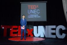UNEC-də Ulu Öndər Heydər Əliyevə həsr olunan ilk TEDx konfransı keçirilib (FOTO)