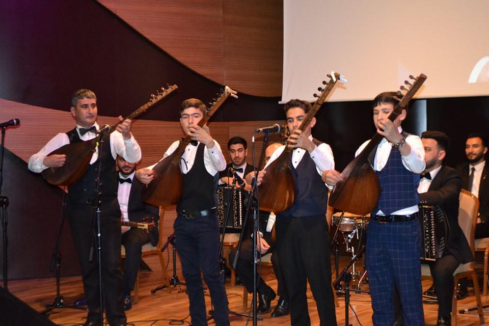 Дети выступили с концертом, посвящённым 96-летию Гейдара Алиева (ФОТО)
