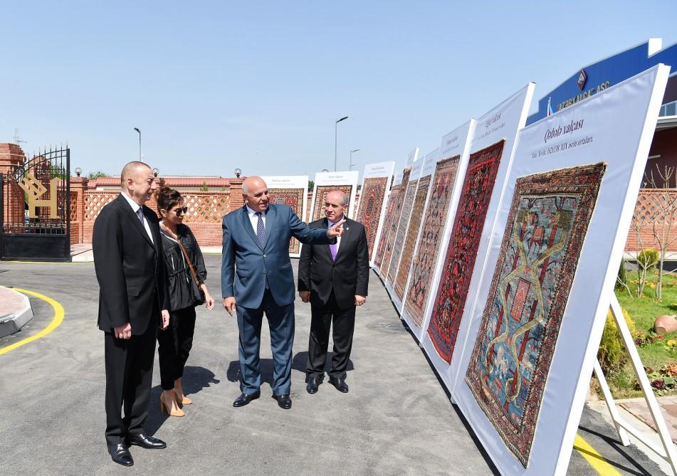 Президент Ильхам Алиев и Первая леди Мехрибан Алиева приняли участие в открытии Гобустанского филиала ОАО «Азерхалча» (ФОТО) (версия 2)