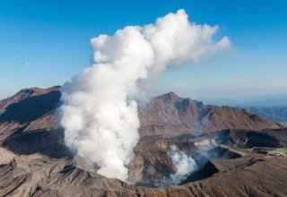 Вулкан Сакурадзима в Японии извергался второй день подряд