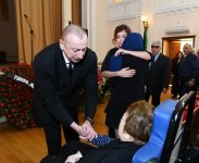 Президент Ильхам Алиев и Первая леди Мехрибан Алиева приняли участие в церемонии прощания с выдающимся композитором Арифом Меликовым (ФОТО) (версия 3)