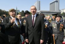 President Ilham Aliyev, First Lady Mehriban Aliyeva attend ceremony to mark May 9 - Victory Day in Baku (PHOTO)