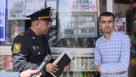 В Баку продолжаются рейды по пресечению продажи сигарет несовершеннолетним (ФОТО)