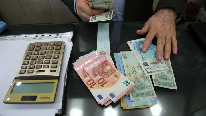 Official rate: Prices of 19 foreign currencies up in Iran