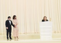 President Ilham Aliyev, First Lady Mehriban Aliyeva attend solemn ceremony to mark 96th anniversary of national leader Heydar Aliyev and 15th anniversary of Heydar Aliyev Foundation (PHOTO)