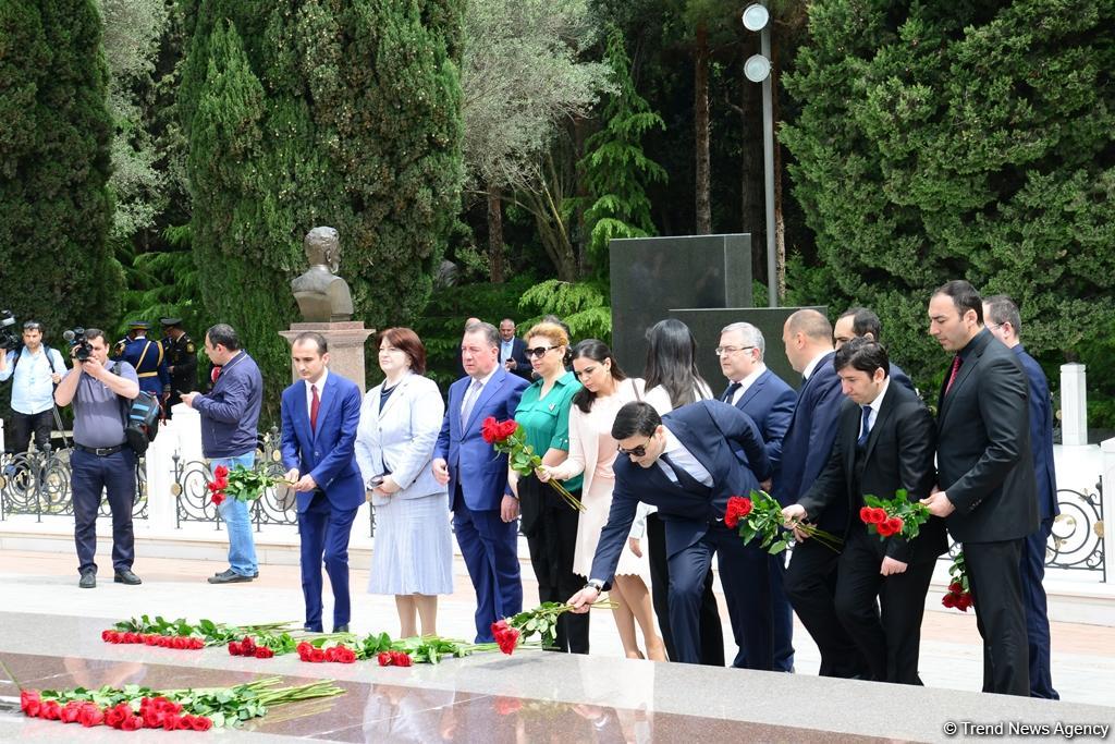 Azerbaijani community marks 96th birthday anniversary of national leader Heydar Aliyev (PHOТО)
