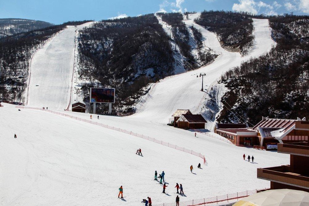 В Японии 160 человек застряли на подъемнике на горнолыжном курорте