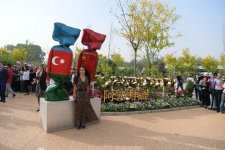 Вице-президент Фонда Гейдара Алиева Лейла Алиева приняла участие в открытии павильона Азербайджана на Ботанической выставке "Пекин Экспо 2019" (ФОТО) (версия 2)