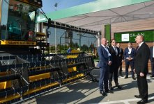 President Aliyev views 25th Azerbaijan International Food Industry and 13th Azerbaijan International Agriculture exhibitions (PHOTO)