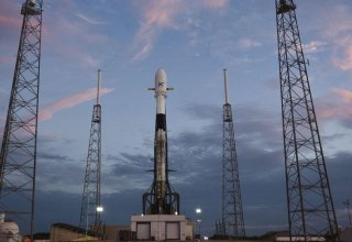 Многоразовая ступень Falcon 9 совершила успешную посадку на платформу в Атлантике