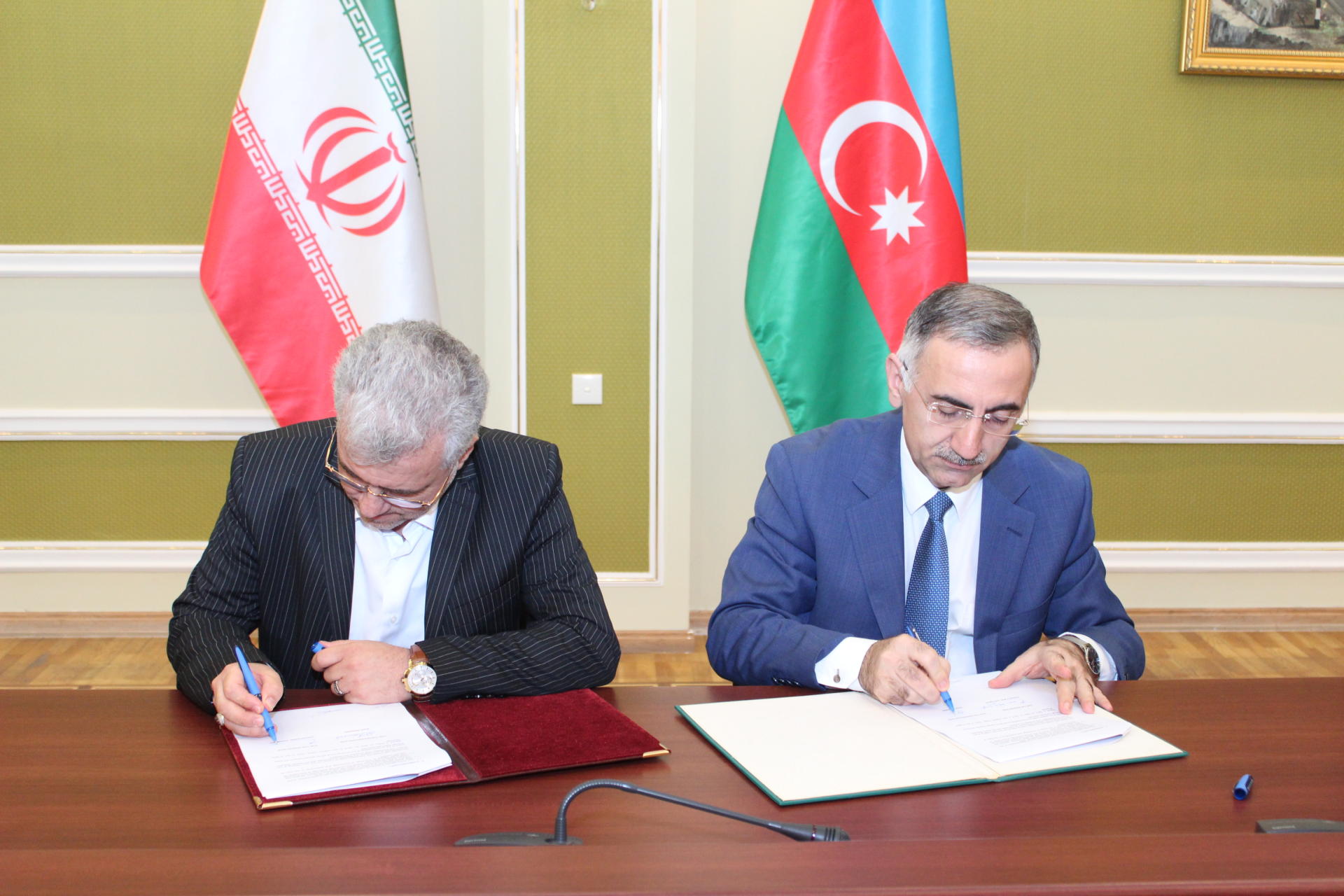 Азербайджан и Иран обсудили сотрудничество в области ИКТ (ФОТО)