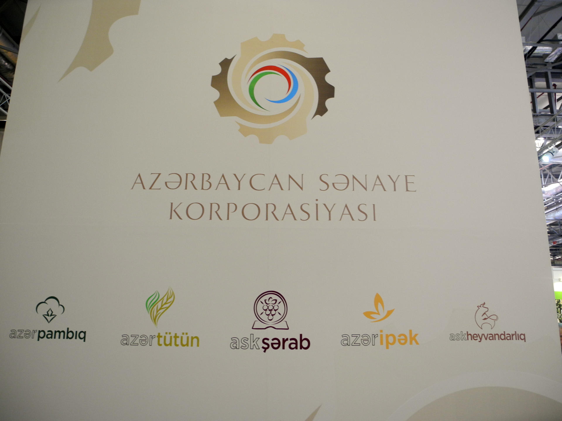 Azerbaijan Industrial Corp., Belgospishcheprom sign protocol on co-op (PHOTO)