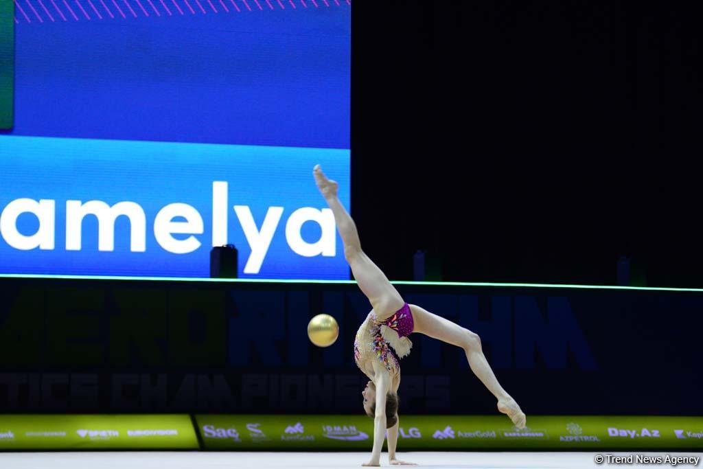 В Национальной арене гимнастики в Баку продолжаются соревнования Чемпионата Европы (ФОТО)