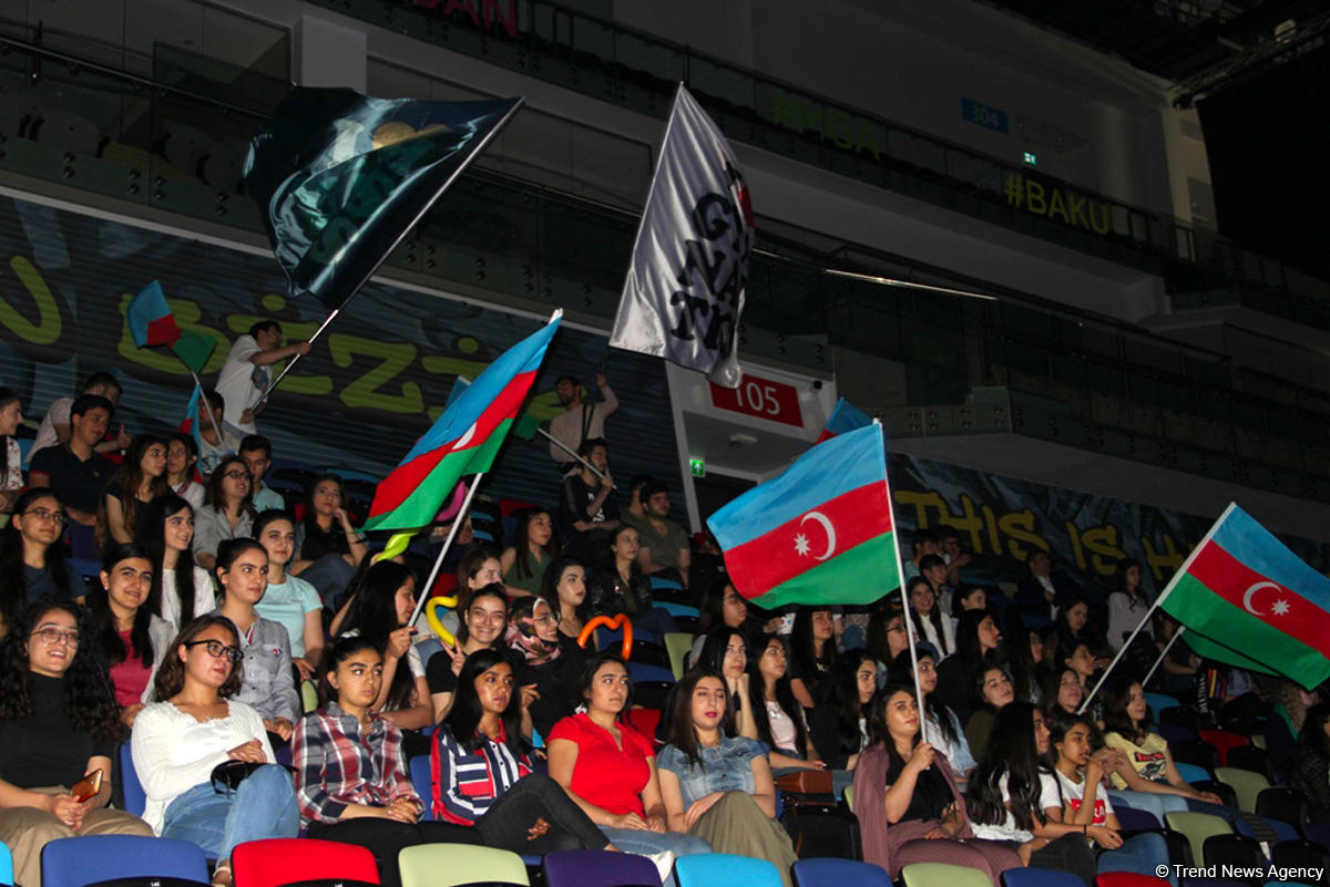 В Национальной арене гимнастики в Баку продолжаются соревнования в рамках третьего дня Чемпионата Европы (ФОТО)