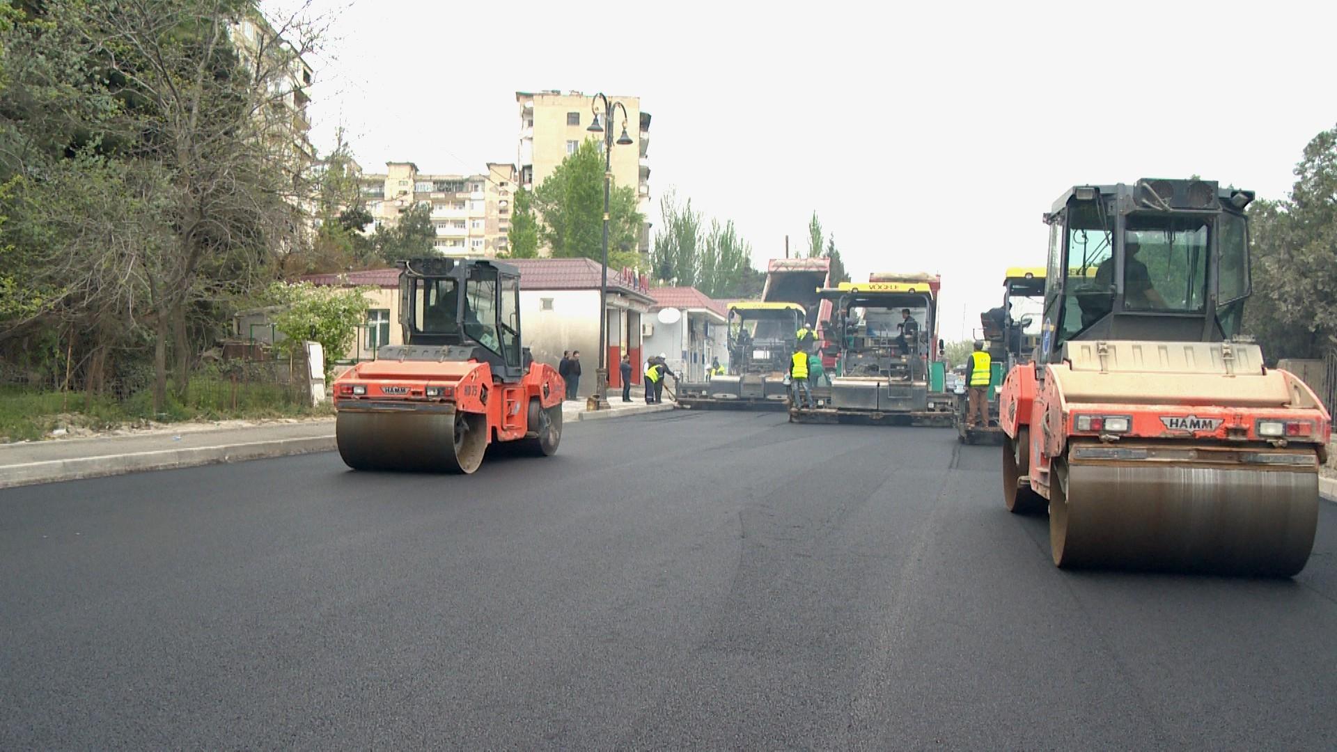 В Баку реконструируют одну из улиц (ФОТО)