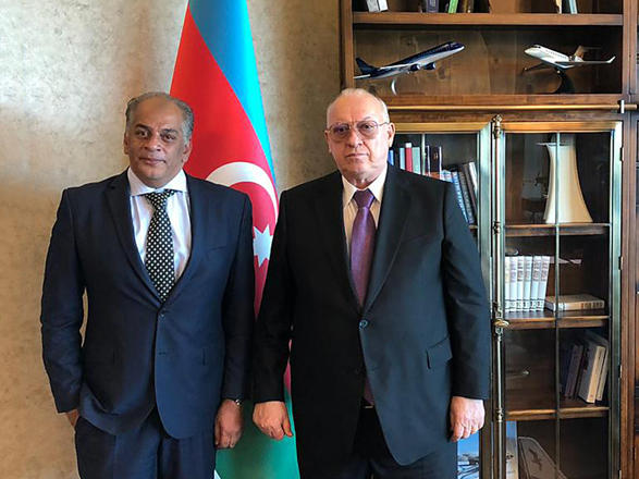 AZAL President, Egyptian Ambassador to Azerbaijan discuss opening of new flights