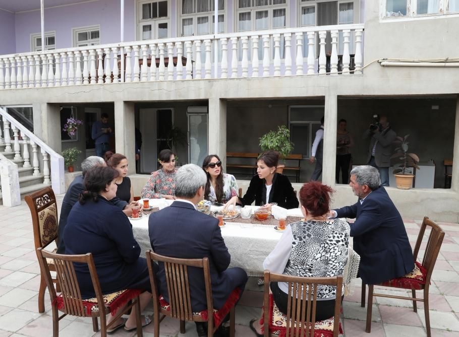 Azerbaijani First VP Mehriban Aliyeva visits Kurdakhani settlement of Baku (PHOTO)