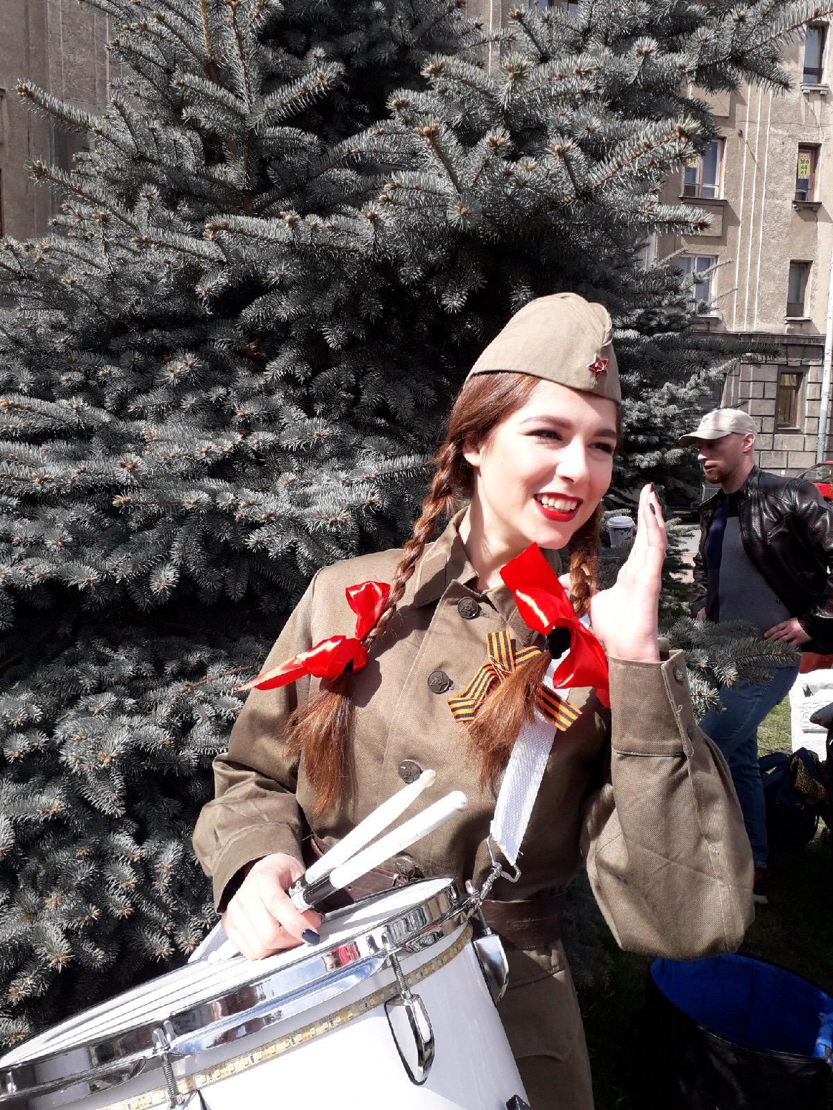 Русские красавицы-барабанщицы: Азербайджанцы – очень приятные и открытые люди (ФОТО)