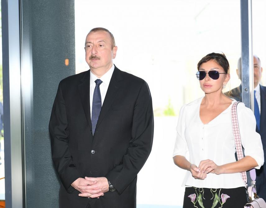 Azerbaijani president, first lady attend opening of garden and Central Park in Baku (PHOTO)