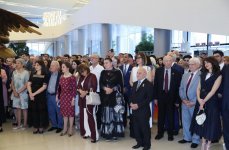 Heydar Aliyev Foundation VP attends opening ceremony of exhibition of well-known artist (PHOTO)