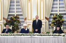Президент Ильхам Алиев принял участие в церемонии ифтара по случаю священного месяца Рамазан (ФОТО) (версия 3)