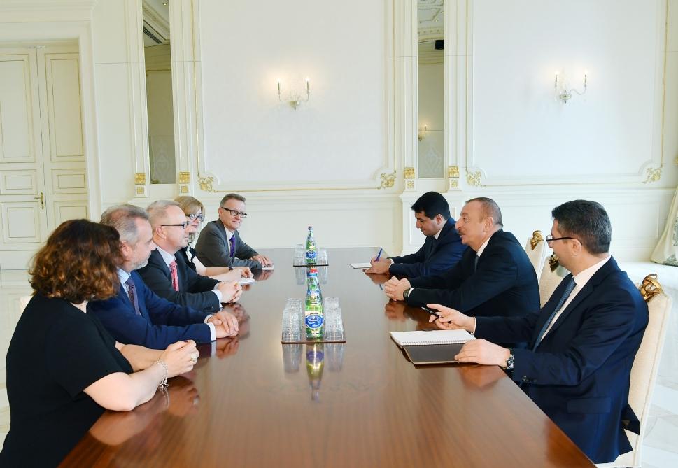 Президент Ильхам Алиев: Азербайджано-германское сотрудничество находится на высоком уровне и имеет хорошие перспективы (ФОТО) (версия 2)