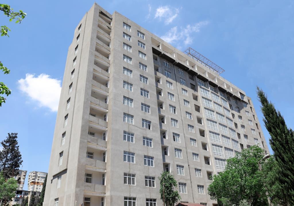 В Баку завершается строительство дома для семей шехидов и инвалидов Карабахской войны (ФОТО)
