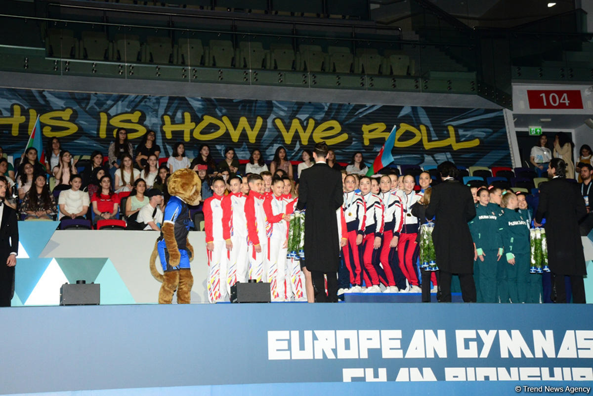 Awarding ceremony of winners of European Aerobic Gymnastics Championships in junior team competition held in Baku (PHOTO)