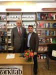Чингиз Абдуллаев презентовал книгу "Торжество хама" (ФОТО)