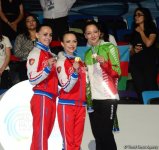 В Баку прошла церемония награждения победителей Чемпионата Европы в индивидуальной программе женщин и мужчин и смешанных пар (ФОТО)