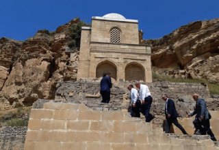 Запланирована реконструкция мавзолея "Дири Баба" (ФОТО)