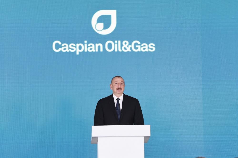 Президент Ильхам Алиев:  Азербайджан, отличающийся особой позицией в развитии мировой нефтяной промышленности, также реализует широкомасштабные инвестиционные проекты в различных странах