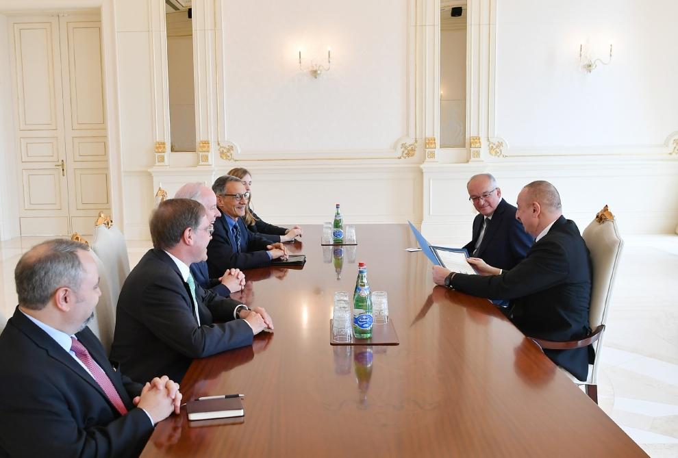 Президент Ильхам Алиев встретился с первым заместителем помощника госсекретаря США (ФОТО) (версия 2)