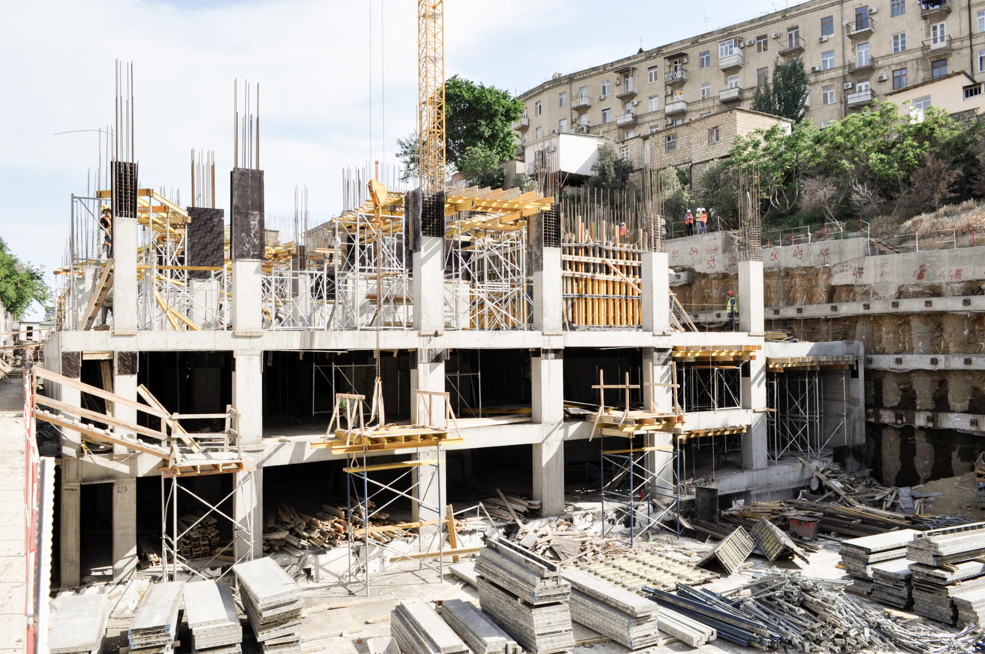 В прошлом году в Азербайджане приостановлено строительство 648 объектов