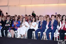 Heydər Əliyev Fondunun vitse-prezidenti Leyla Əliyeva autizm sindromlu uşaqların I Autizm Mədəniyyət Festivalında iştirak edib (FOTO)