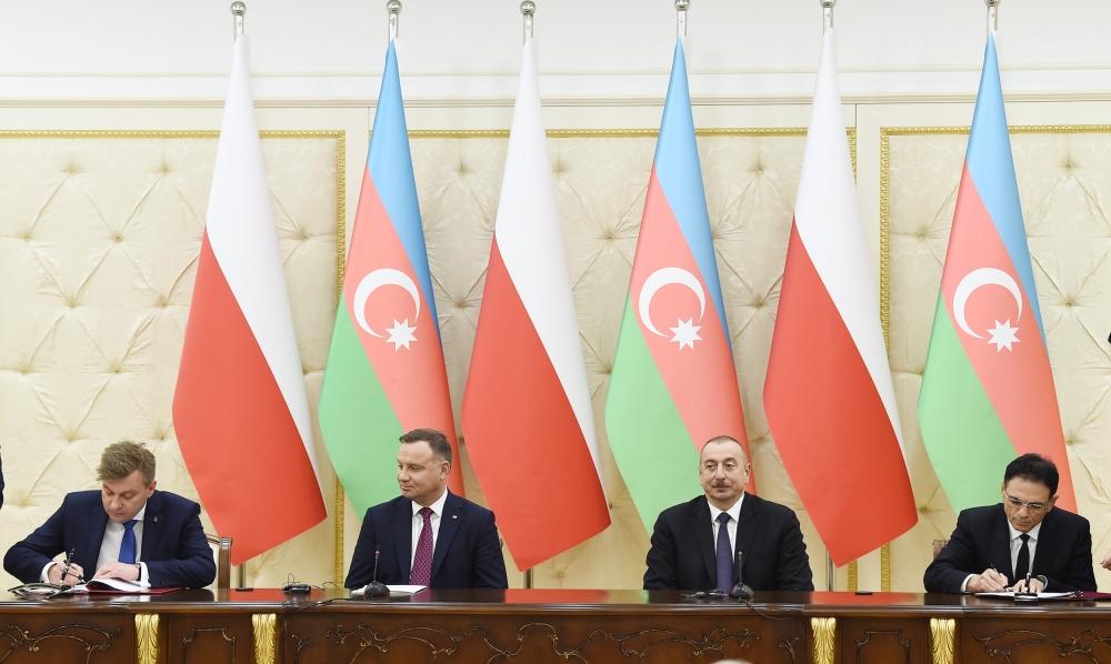 В Баку подписаны азербайджано-польские документы (ФОТО)