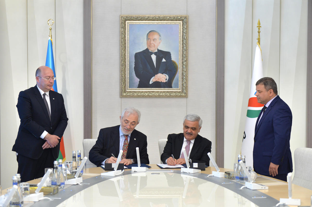 SOCAR, Tekfen sign memorandum on construction of new plant in Azerbaijan