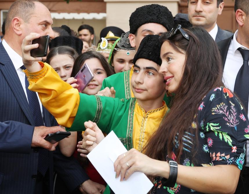 Heydar Aliyev Foundation VP Leyla Aliyeva attends event within “Bizim hayat” project (PHOTO)