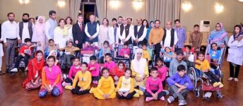Президент и первая леди Пакистана приняли участие в мероприятии, проведенном для детей в Исламабаде при поддержке Фонда Гейдара Алиева (ФОТО) (версия 3)
