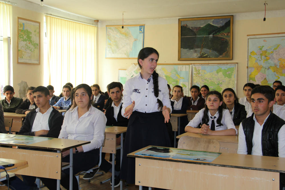 Qafqaz zubrlarının Azərbaycana reintroduksiyası ilə bağlı seminarlar keçirilib (FOTO)