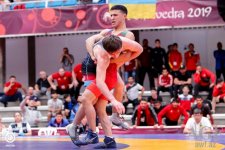Азербайджанский борец одолел армянского спортсмена и зоевал "бронзу" Чемпионата Европы - Gallery Thumbnail