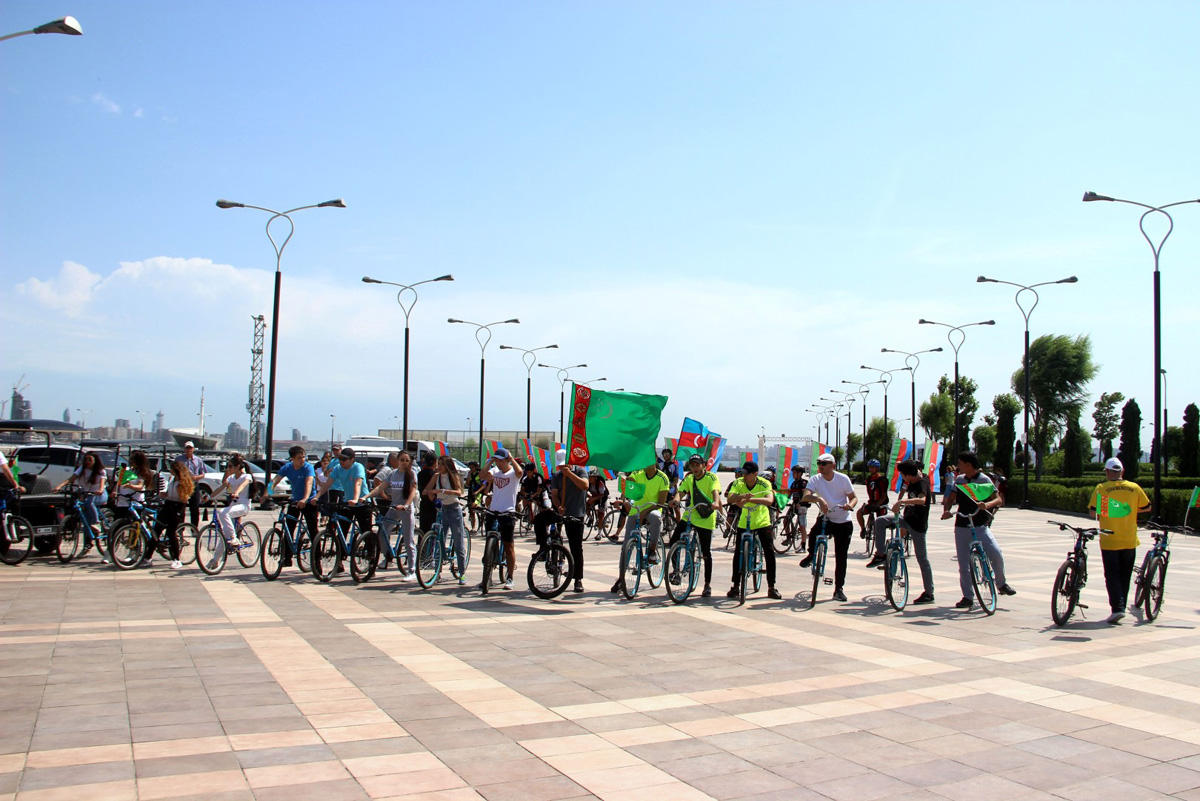 В Баку отметили Всемирный день велосипеда (ФОТО) - Gallery Image