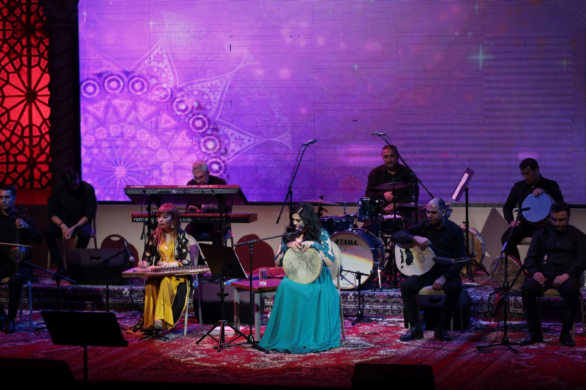 Актриса из фильма "Джавад хан" выступила с концертом (ФОТО) - Gallery Image