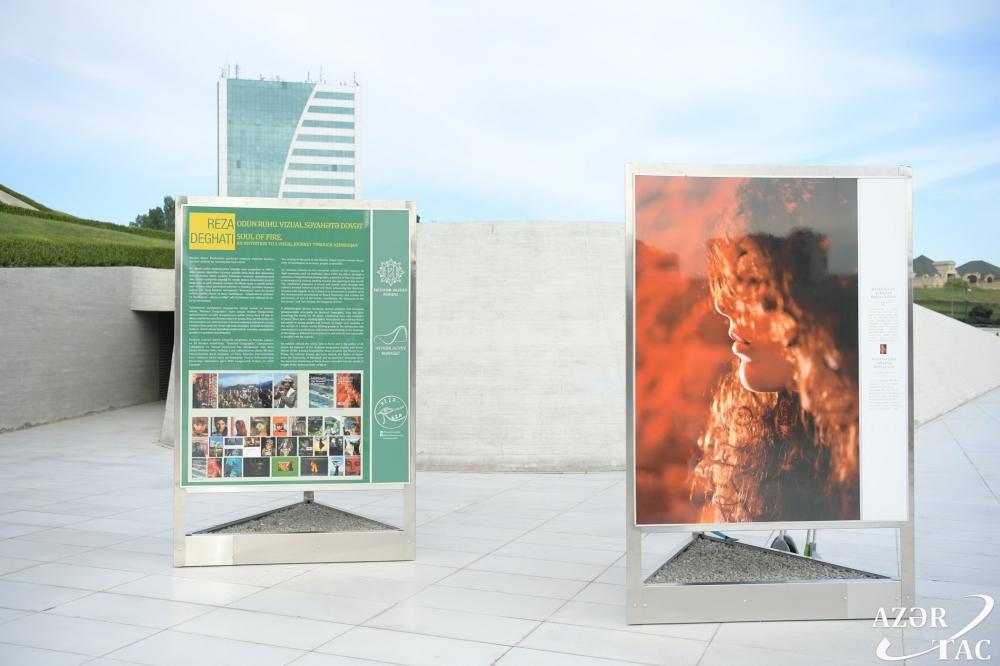 В парке Центра Гейдара Алиева открылась выставка Резы Дегати «Дух огня. Приглашение к визуальному путешествию» (ФОТО)
