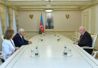 Azerbaijani parliament speaker meets with OSCE PA President
