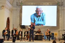 80-летие Вагифа Самедоглу отметили строками прекрасных произведений (ФОТО)